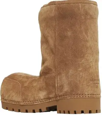 Balenciaga Alaska Fur Boots — Kakobuy Spreadsheet photo 1