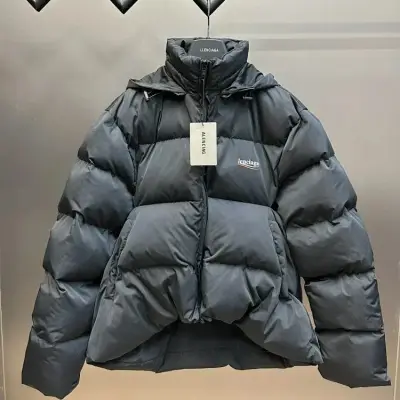Balenciaga Puffer Jacket — USFans Spreadsheet photo