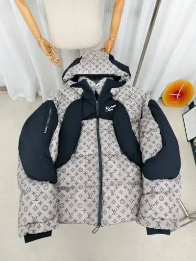 Louis Vuitton Down Jacket — USFans Spreadsheet photo