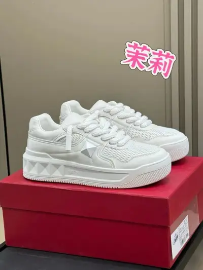 Valentino Trainers With Strap — USFans Spreadsheet photo