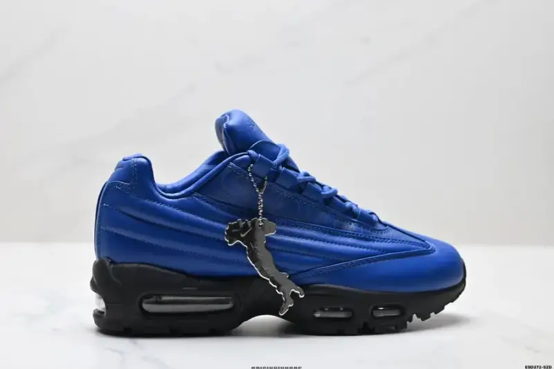 Air Max 95 x Supreme Blue — 1 colorway — USFans Spreadsheet photo