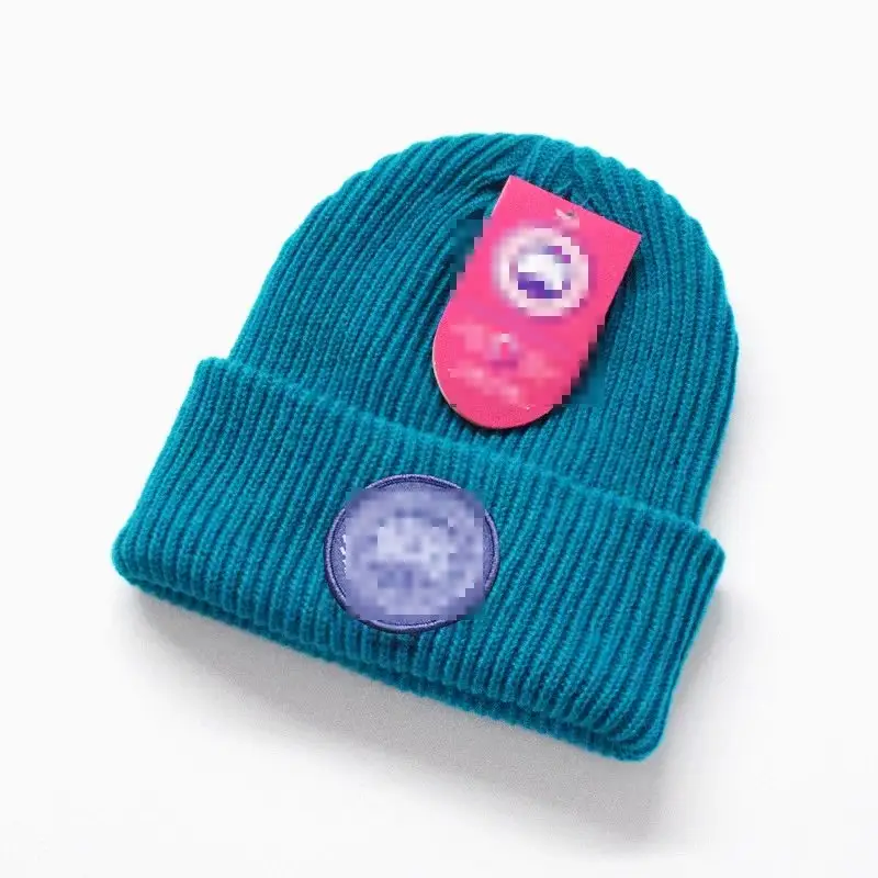 Canada Goose Beanie — Black Label-Deep Lake Blue colorway — USFans Spreadsheet photo