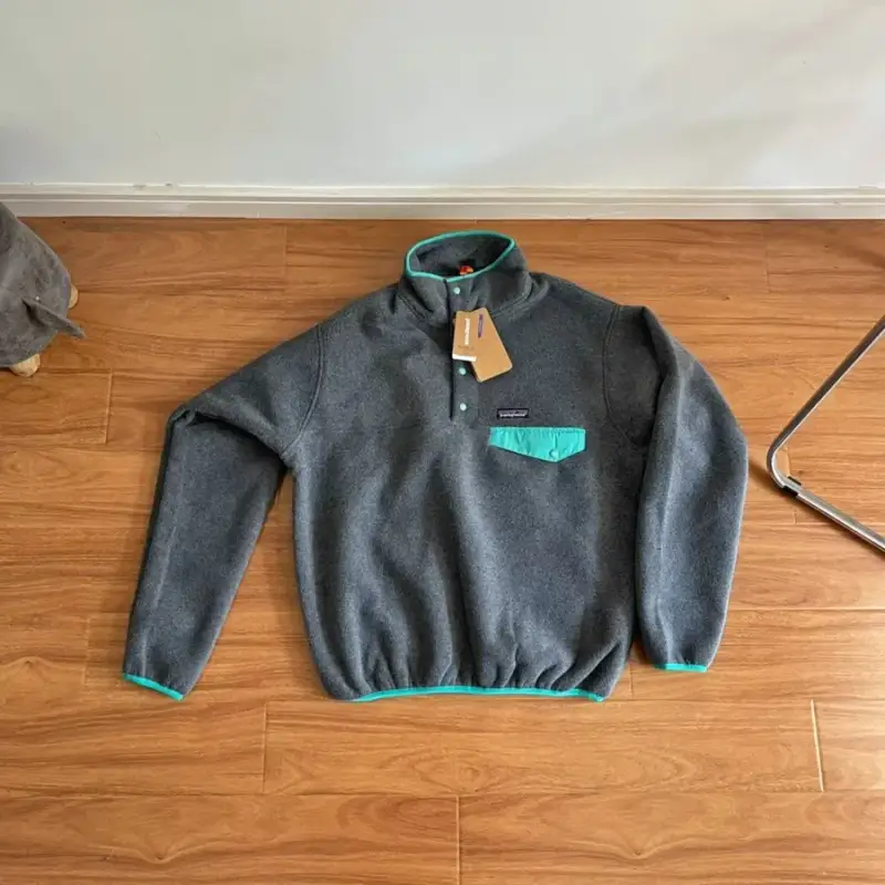 Patagonia Jacket — gray green pocket colorway — USFans Spreadsheet photo