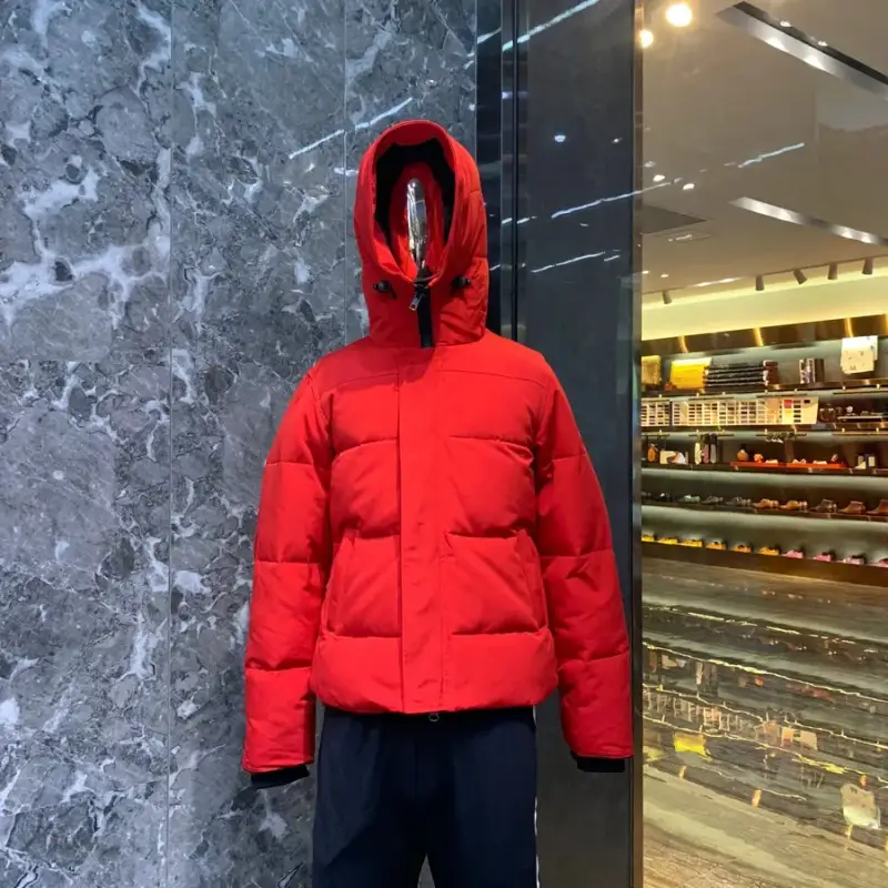 Canada Goose Wyndham Jacket — Chinese Red colorway — USFans Spreadsheet photo