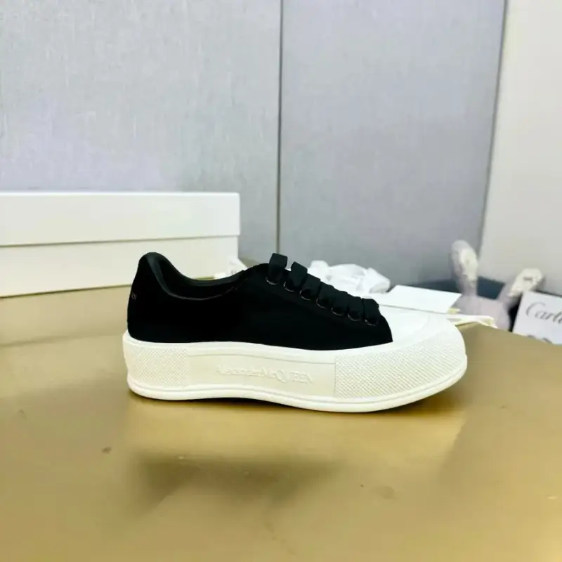 Alexander McQueen Deck Skate Plimsolls — 4 colorway — Kakobuy Spreadsheet photo