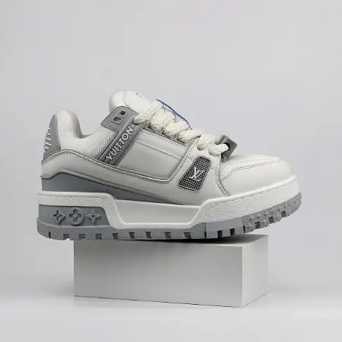 LV Trainers Black-White — 23 colorway — USFans Spreadsheet photo