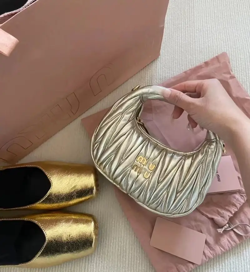 Miu miu Bag — Gold [original logo with gift box]] colorway — USFans Spreadsheet photo