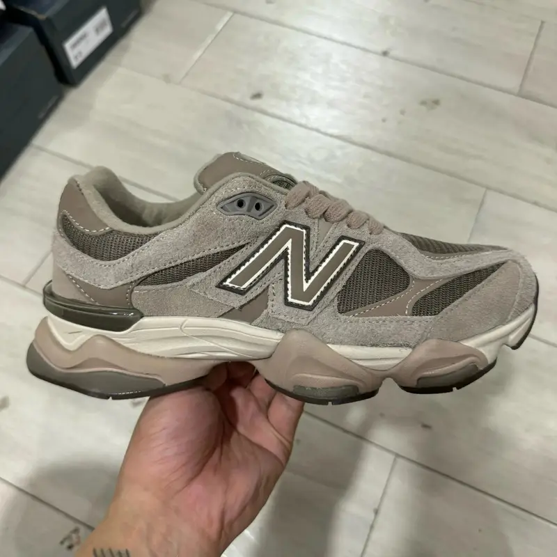 NB 9060 Shoes — 12 Grey Brown colorway — USFans Spreadsheet photo