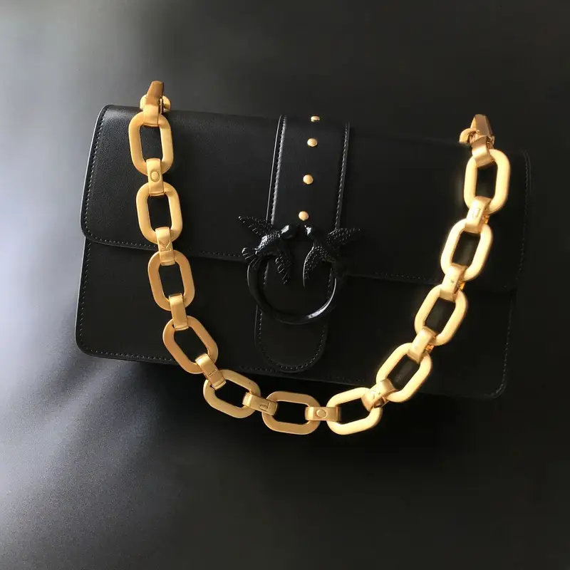 Pinko Bag — Large black chain, large size colorway — USFans Spreadsheet photo