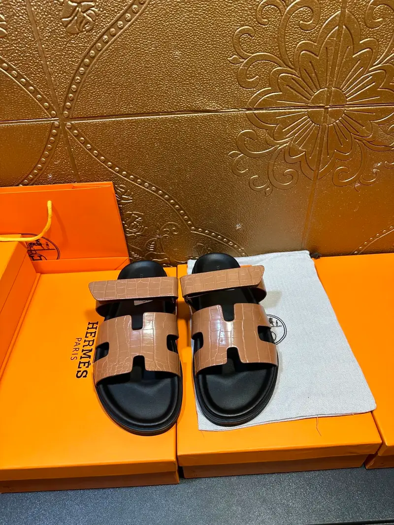 Hermes Chypre Shoes — 22 colorway — USFans Spreadsheet photo