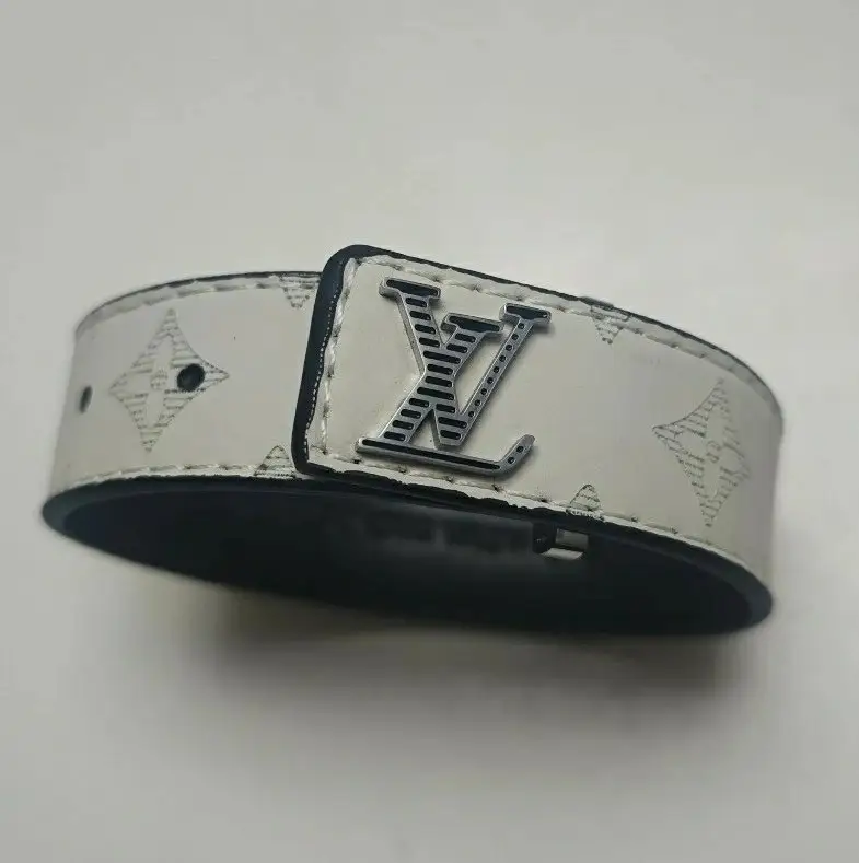 LV Bracelet — New gray striped buckle colorway — USFans Spreadsheet photo