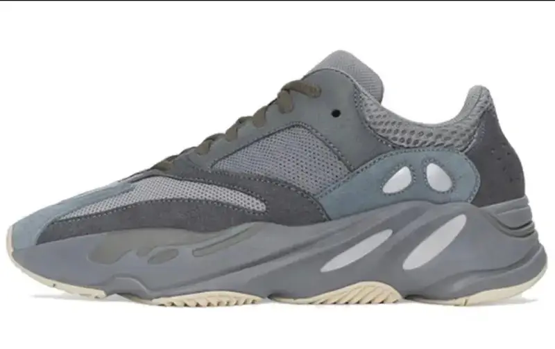 Yeezy 700 V3 Alvah Shoes — Black Blue colorway — USFans Spreadsheet photo