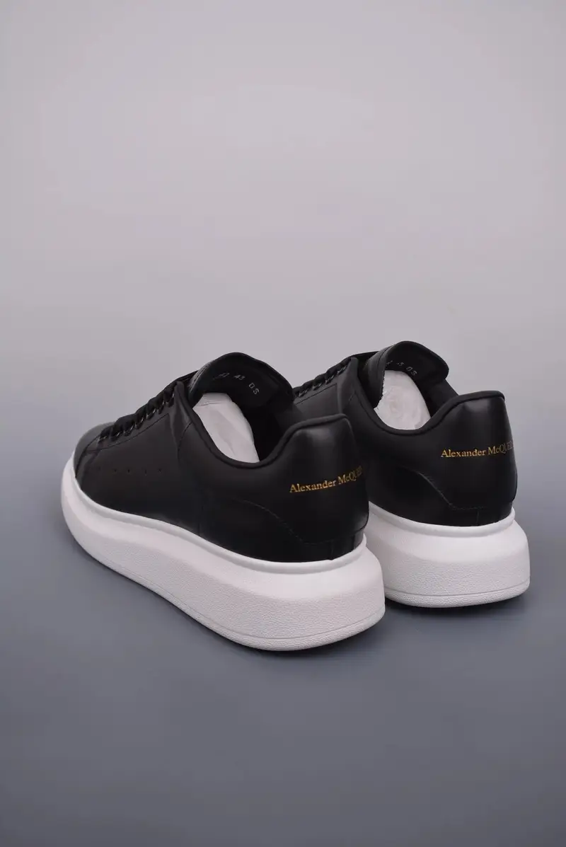 Alexander McQueen Trainers — Black and white background colorway — Kakobuy Spreadsheet photo