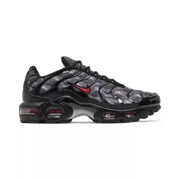 Nike TN All Black Shoes — BlackUniversityRed colorway — USFans Spreadsheet photo