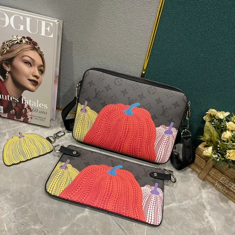 LV Bag — 25 colorway — USFans Spreadsheet photo