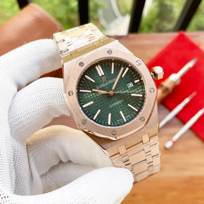Audemars Piguet Silver Band — Rose gold shell green steel belt colorway — USFans Spreadsheet photo