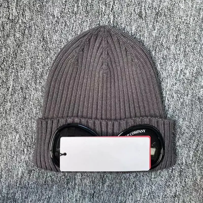 Best CP Company Beanie — brown colorway — USFans Spreadsheet photo