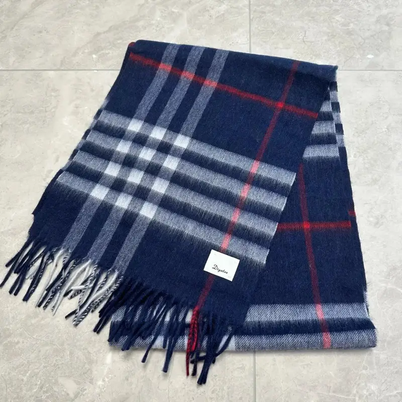 Burberry Scarf — Tibetan Blue colorway — USFans Spreadsheet photo