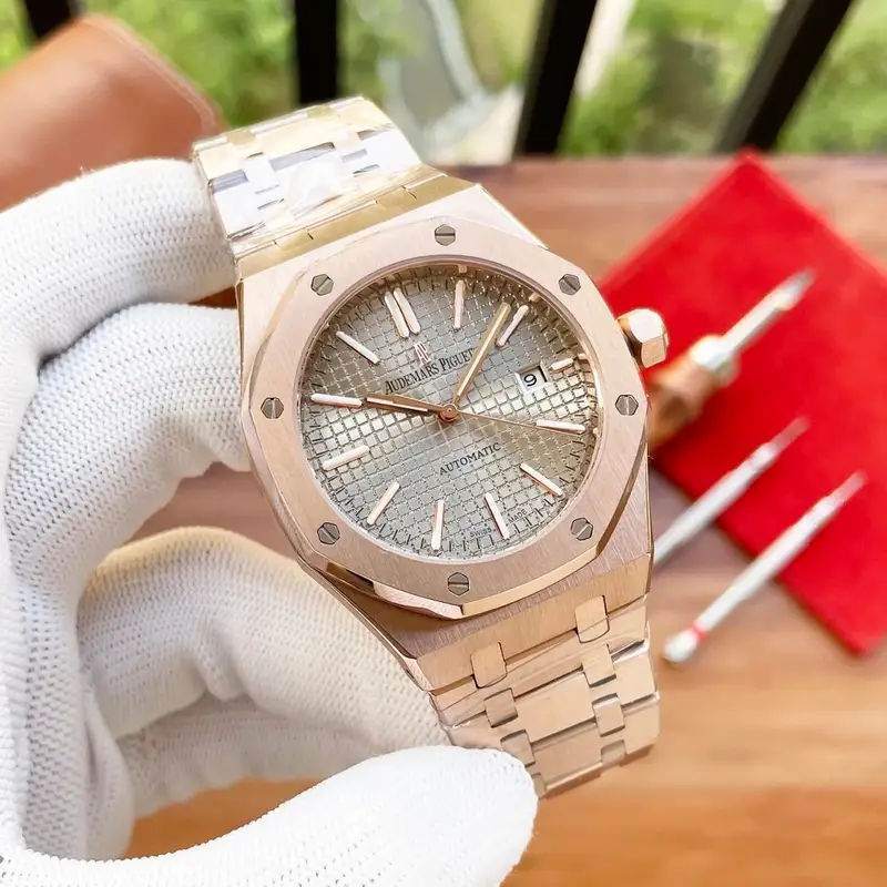 Audemars Piguet Silver Band — Rose gold shell gray steel strip colorway — USFans Spreadsheet photo
