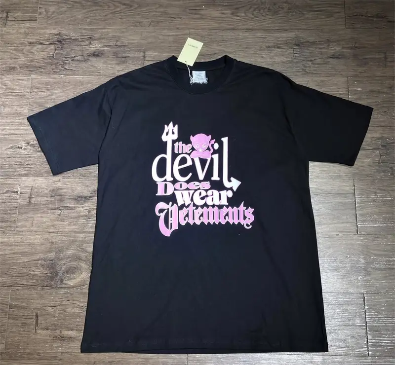 Vetements Tees — 35 colorway — USFans Spreadsheet photo