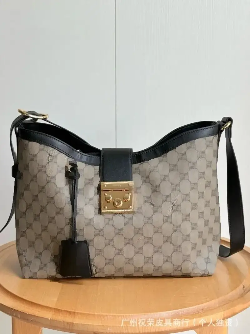 Gucci Padlock Bag — Black colorway — USFans Spreadsheet photo