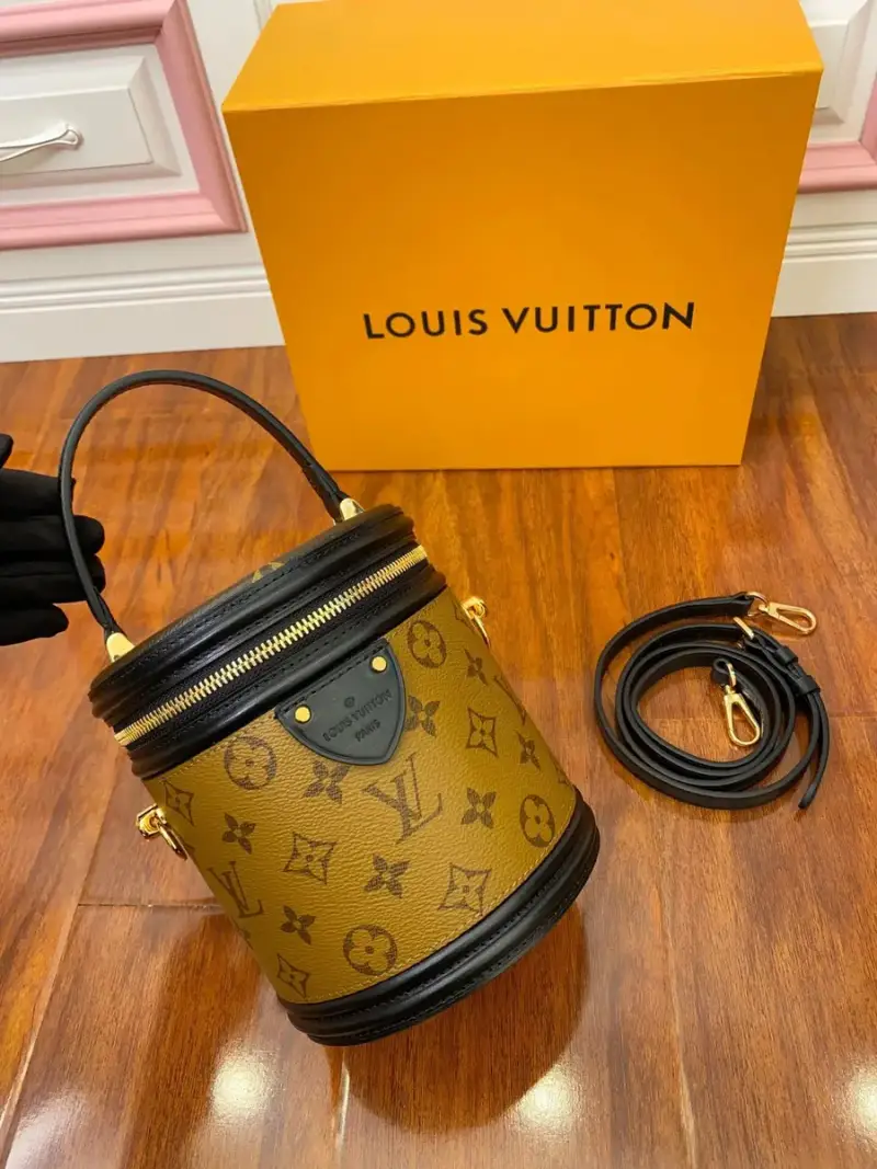 Louis Vuitton Cannes Bag — Size 15x17x15cm colorway — USFans Spreadsheet photo