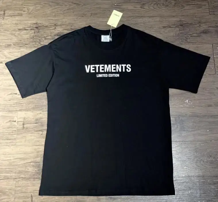 Vetements Tees — 5 colorway — USFans Spreadsheet photo