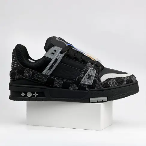 LV Trainers Black-White — 06 colorway — USFans Spreadsheet photo