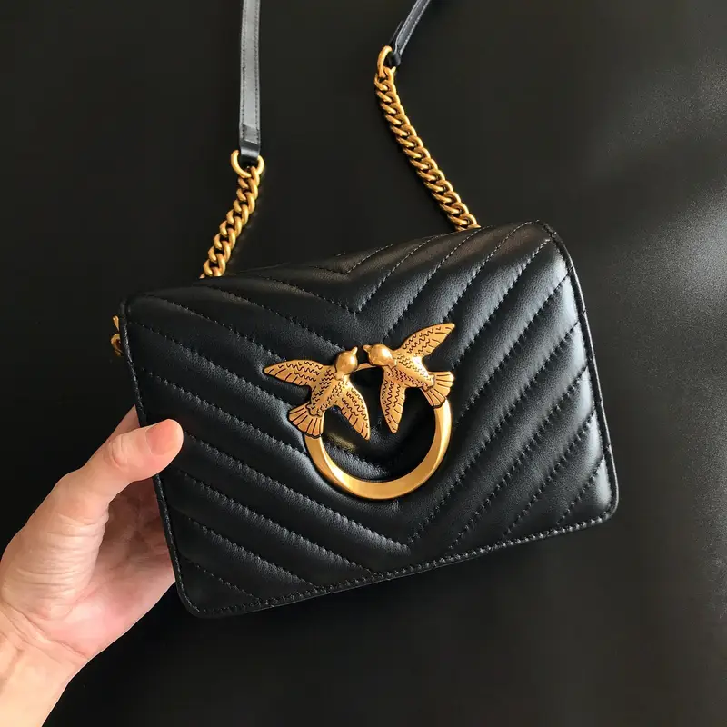 Pinko Bag — Hollowed-out sheepskin black colorway — USFans Spreadsheet photo