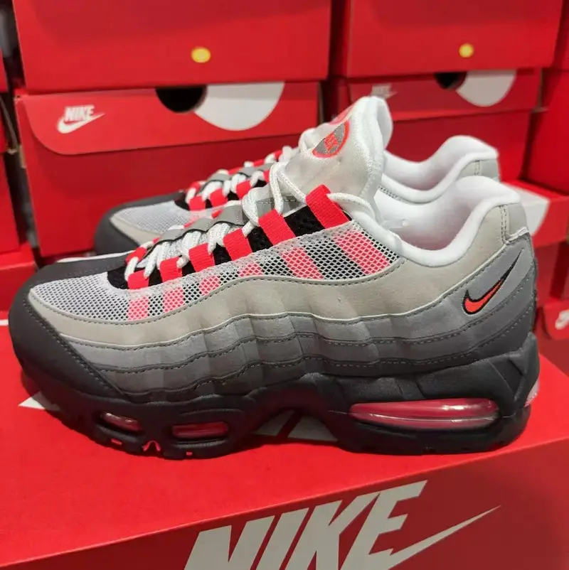 Air Max 95 — 2025 gray white powder colorway — USFans Spreadsheet photo