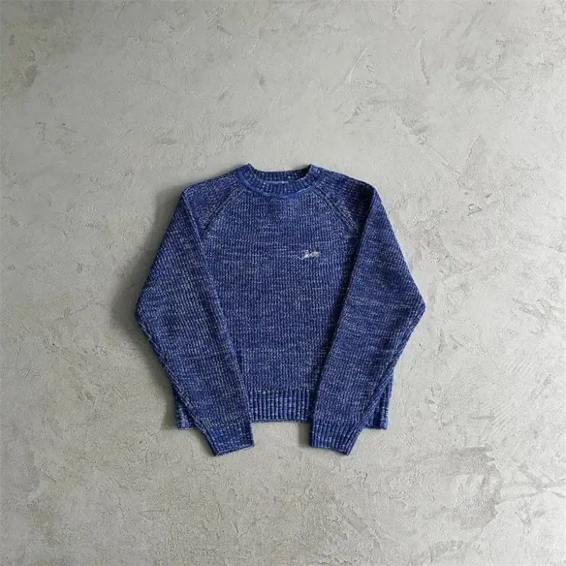 Corteiz Knit Sweater — Blue Sweater colorway — USFans Spreadsheet photo