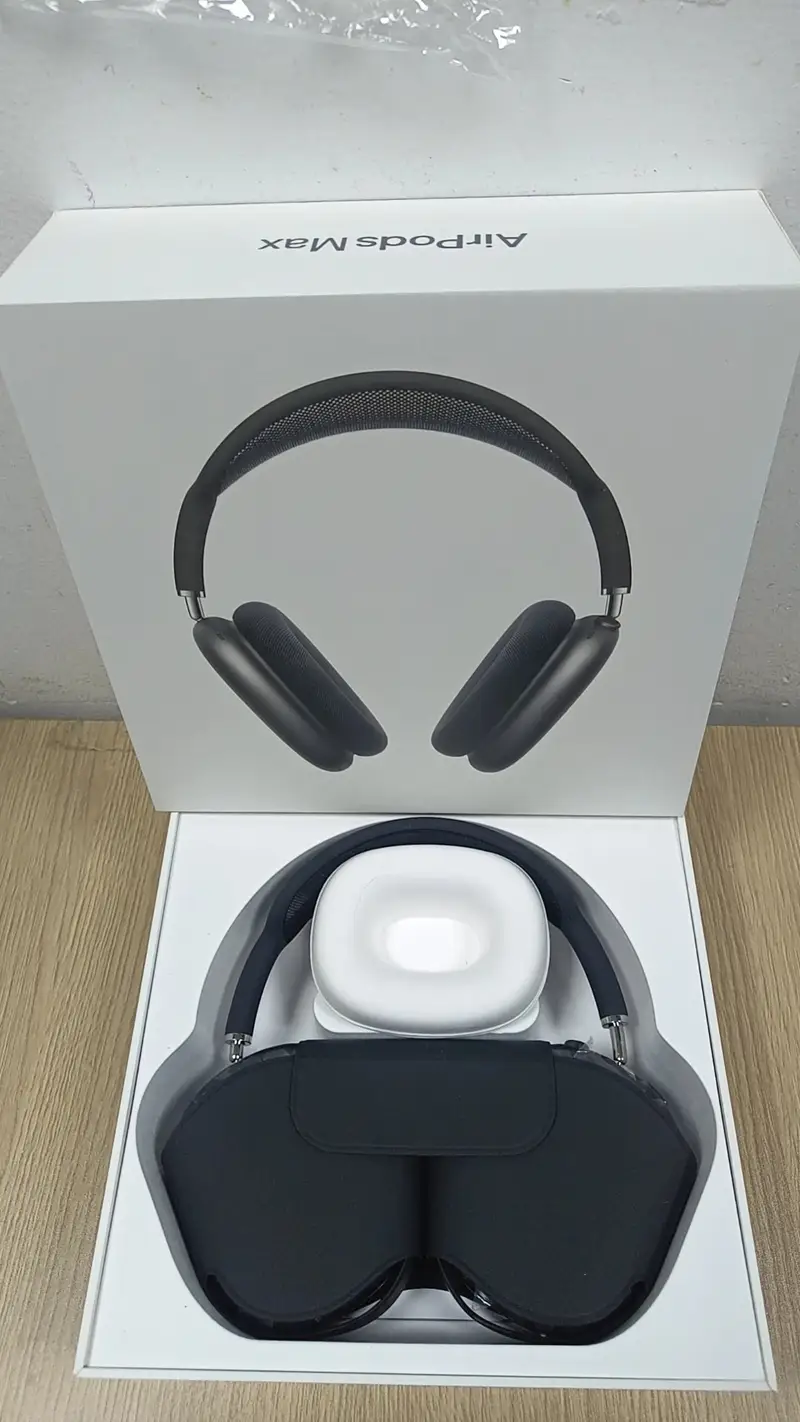 Apple AirPods Max — Second generation black C charging port colorway — USFans Spreadsheet photo