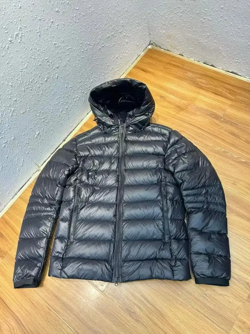 Canada Goose Crofton Hoodie — 2227 black with red label colorway — USFans Spreadsheet photo