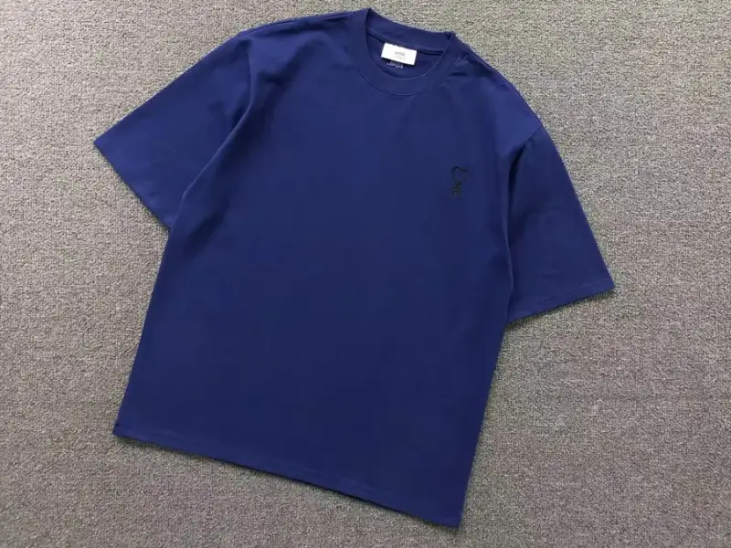 Ami Paris Tees with Small Logo — navy blue 2616 colorway — USFans Spreadsheet photo