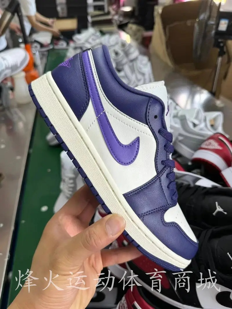 Jordan 1 Low Shoes — Sail White Purple DC0774-502 colorway — USFans Spreadsheet photo