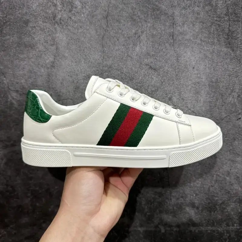 Gucci Ace Shoes — 1 colorway — USFans Spreadsheet photo