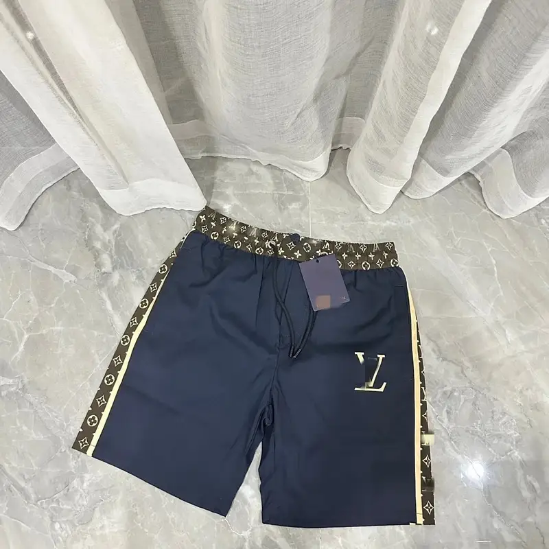 Burberry shorts — V2318 Black colorway — USFans Spreadsheet photo