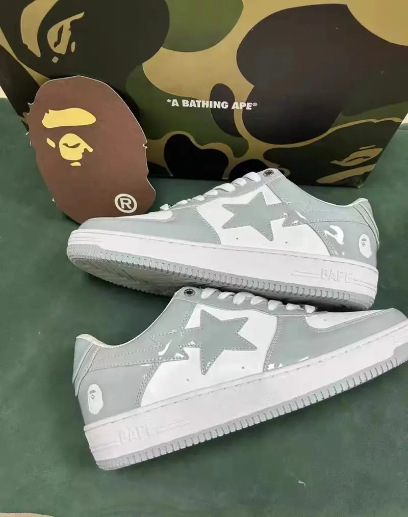 Bapesta Sneakers — Grey white paint leather colorway — Kakobuy Spreadsheet photo