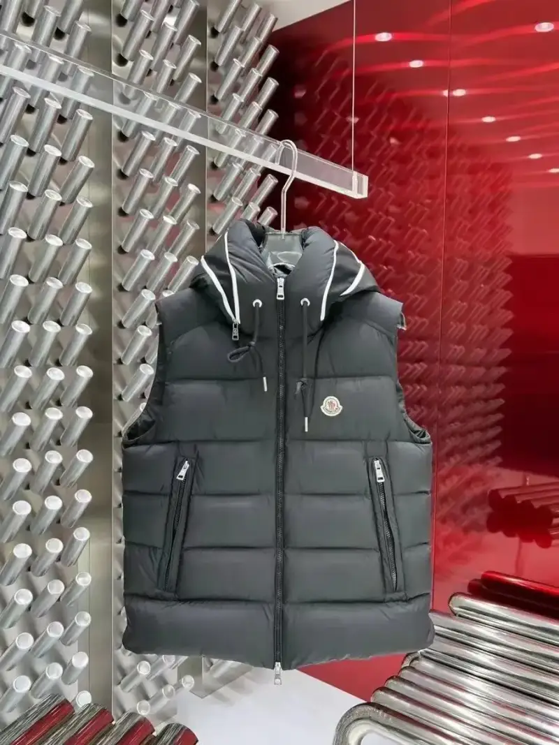 Moncler Cardamine Gilet Vest — Black colorway — USFans Spreadsheet photo