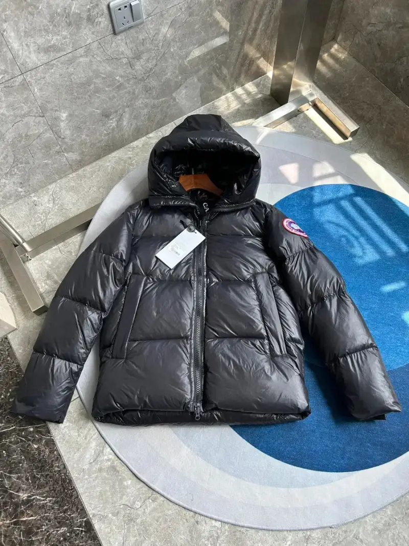 Canada Goose Crofton Puffy Black Badge — Black Red Label colorway — USFans Spreadsheet photo
