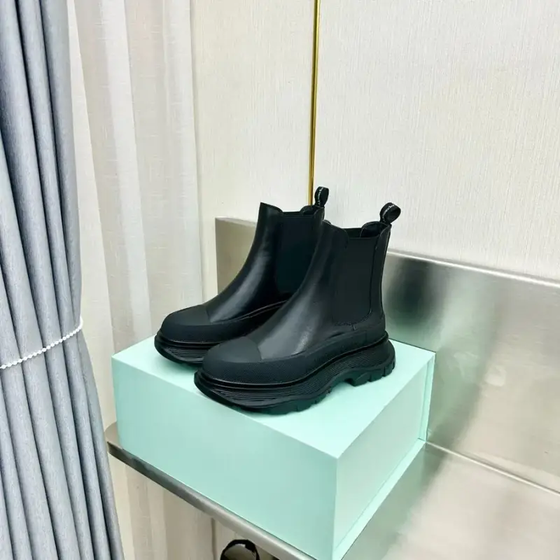 Alexander McQueen Tread Slick Chelsea Shoes — 4 colorway — Kakobuy Spreadsheet photo