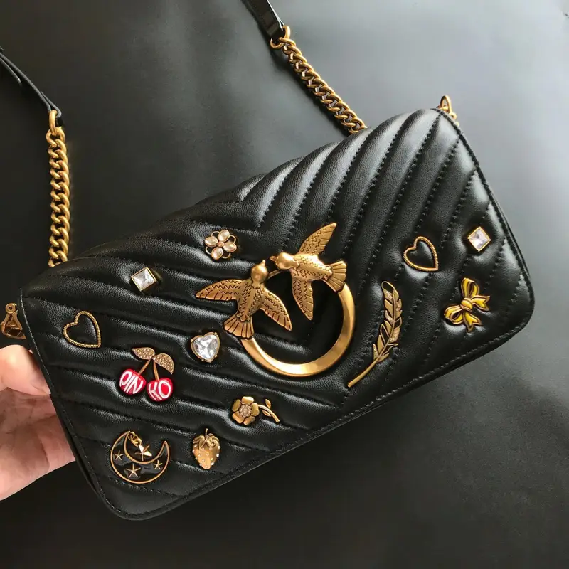 Pinko Bag — Badge baguette sheepskin colorway — USFans Spreadsheet photo