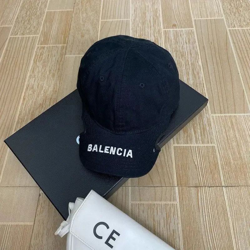 Balenciaga Cap — Notch embroidery black colorway — USFans Spreadsheet photo