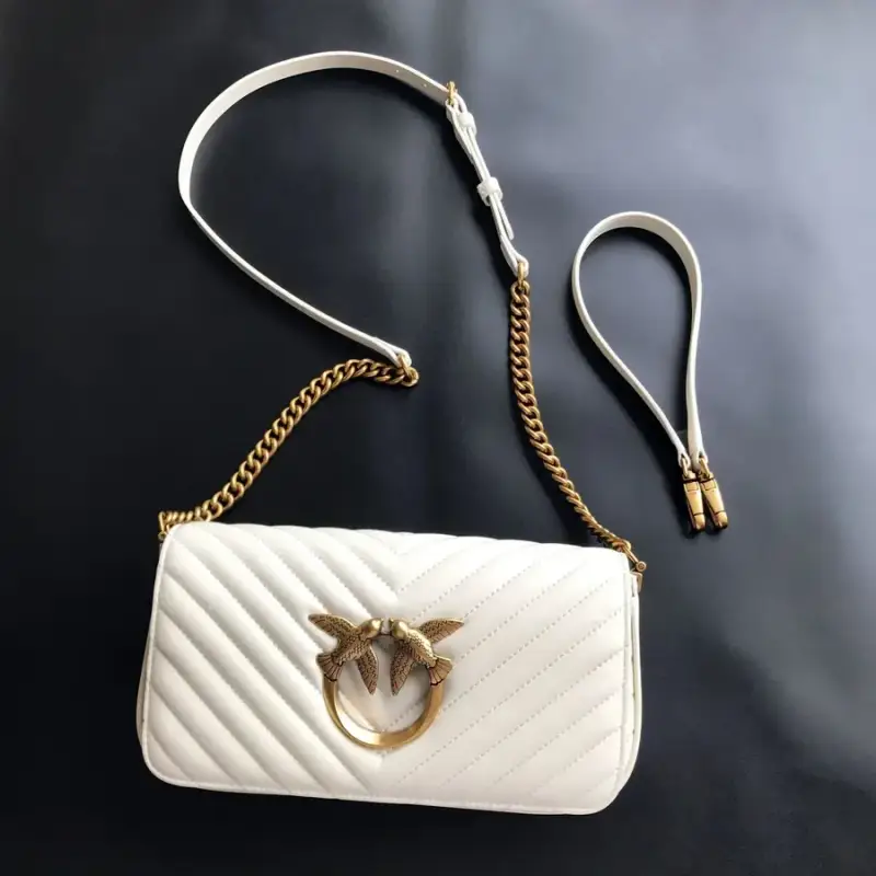 Pinko Bag — 23 baguette sheepskin white colorway — USFans Spreadsheet photo