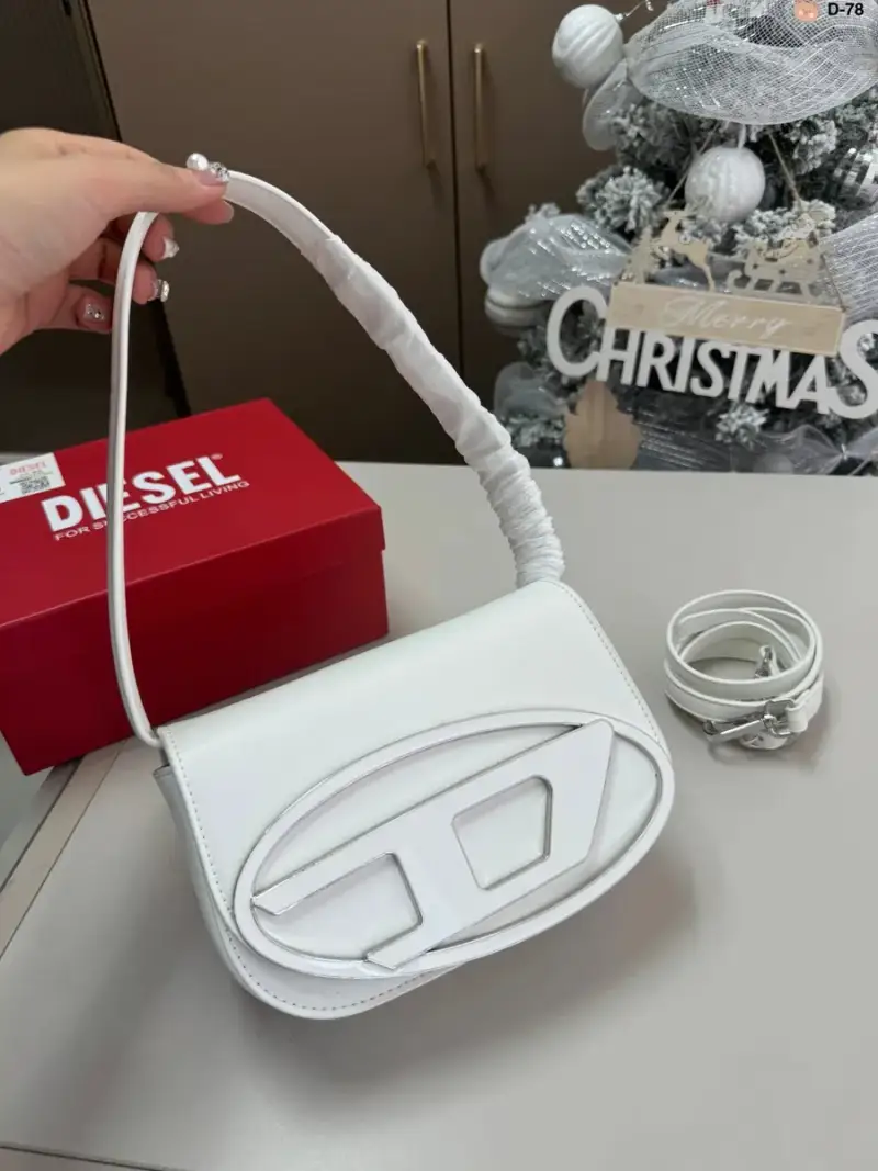 Diesel Bag — White colorway — USFans Spreadsheet photo