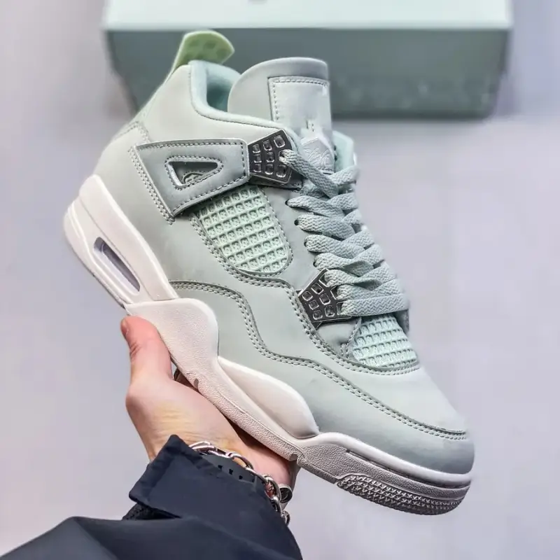 Jordan 4 Vivid Sulfur — 2 colorway — USFans Spreadsheet photo