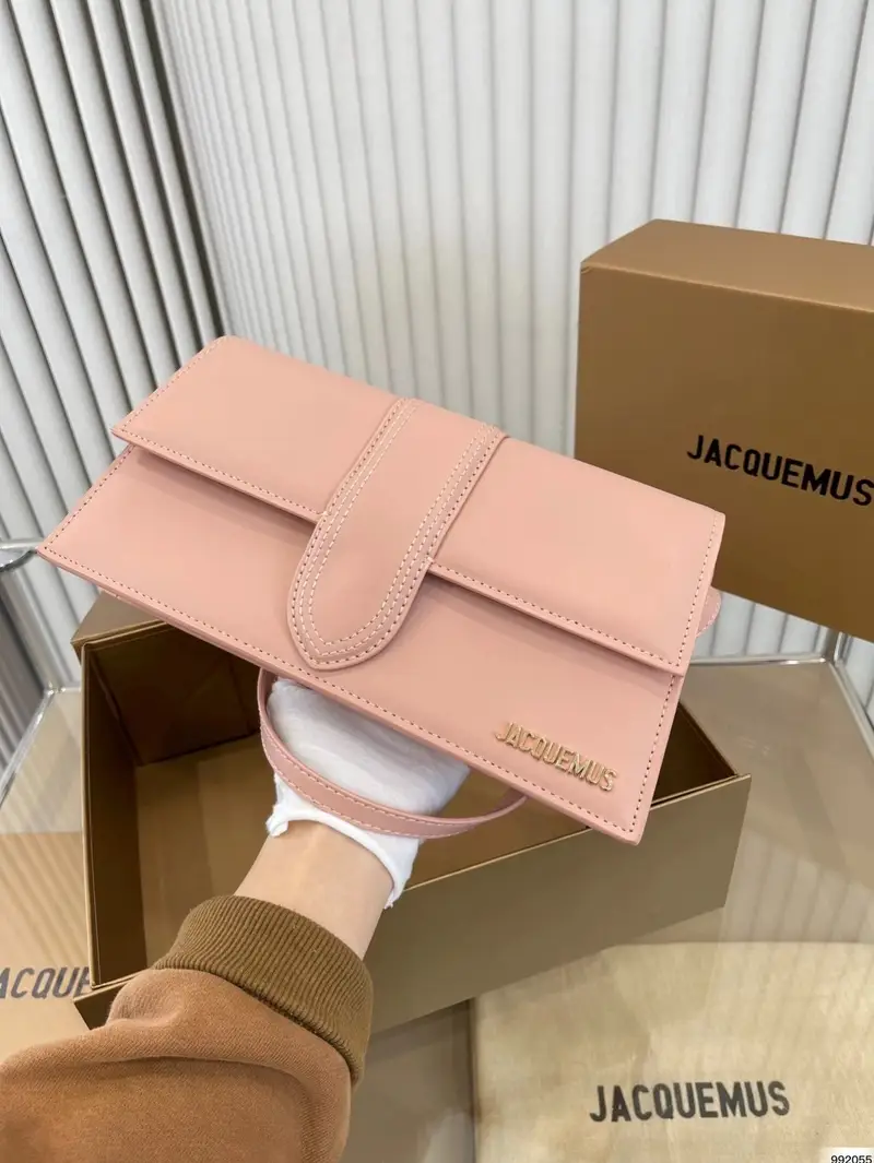 Jacquemus Handbag — Bean powder shoulder bag 28cm with box colorway — USFans Spreadsheet photo