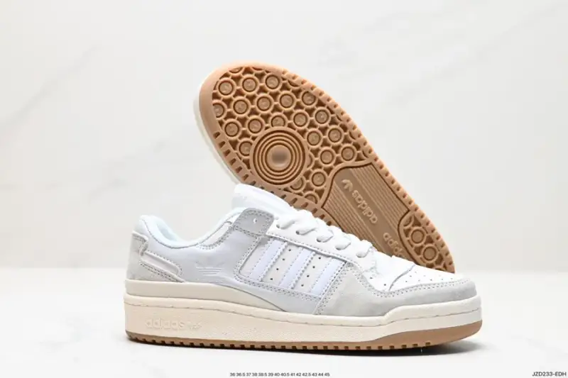 Adidas Forum Shoes — 04 colorway — USFans Spreadsheet photo