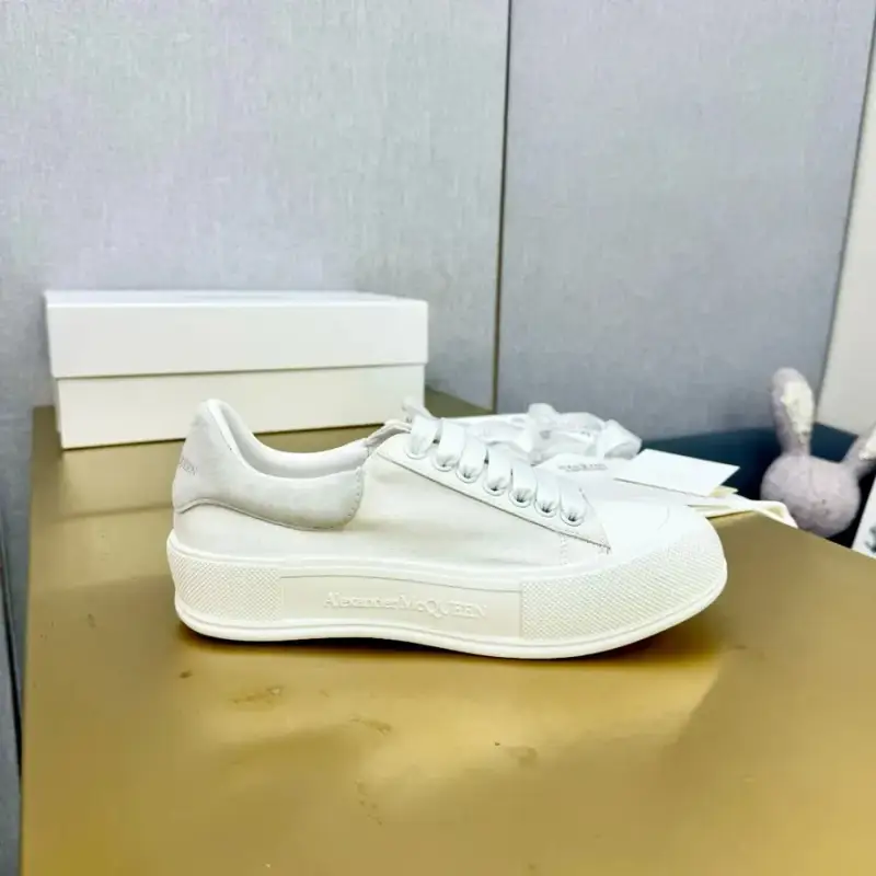Alexander McQueen Deck Skate Plimsolls — 2 colorway — Kakobuy Spreadsheet photo