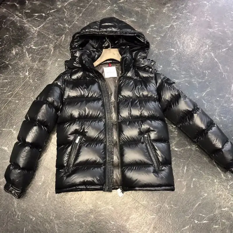 Moncler Maya — Black colorway — USFans Spreadsheet photo